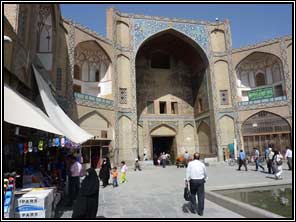  Esfahan: ingang bazar