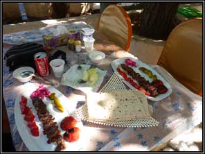 lunch aan de kabt van de weg: kebap