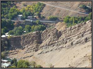 Het Abruzengebergte scheidt Tehran van de Kaspische zee