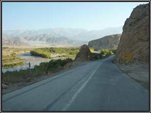 Grens rivier tussen Iran en Armenië